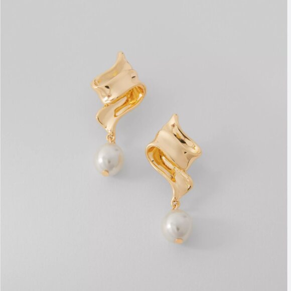 Ann Taylor Metal Pearlized Drop Earrings - Picture 2 of 2